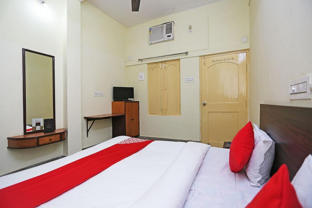 OYO 26808 Shree Ram Residency