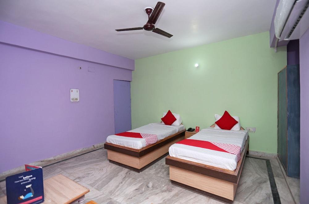 OYO 19971 Hotel New Urvashi