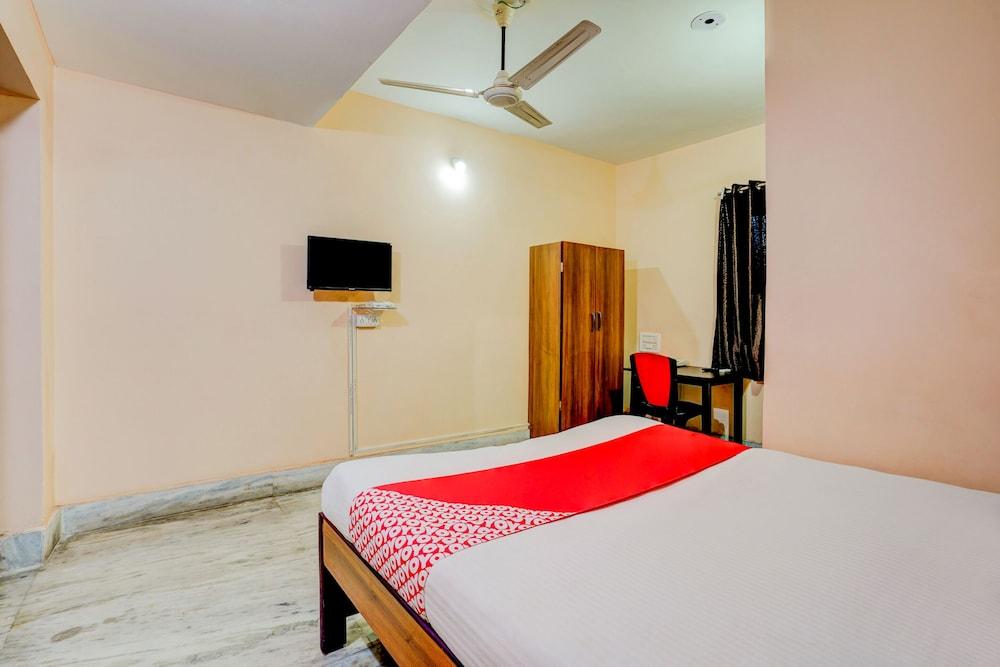 OYO 19609 Hotel Rajprabha