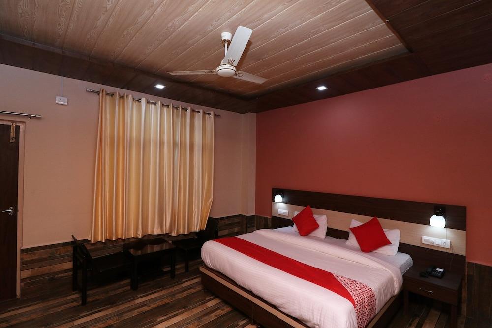 OYO 26672 Funky Town