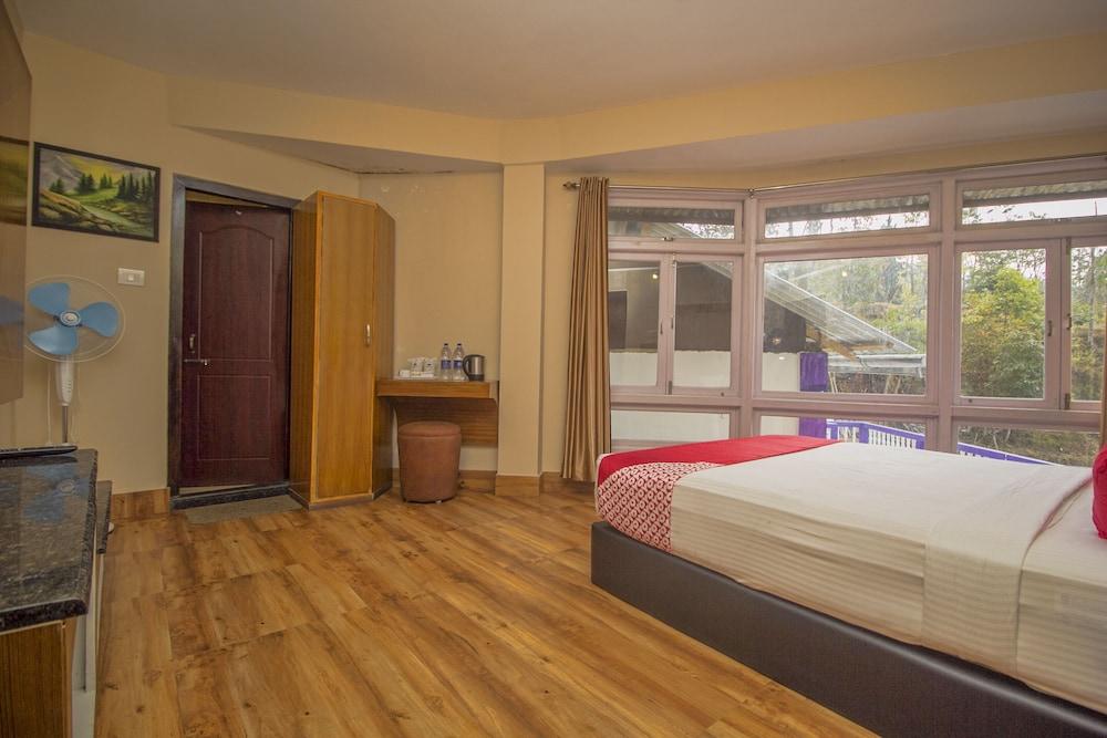 OYO 23351 Gompus Paradise & Resort