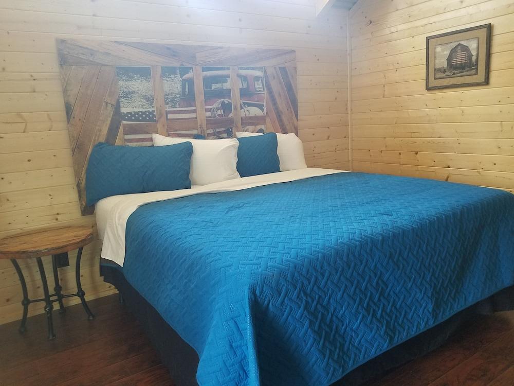 Al's Hideaway Cabin and RV Rentals LLC