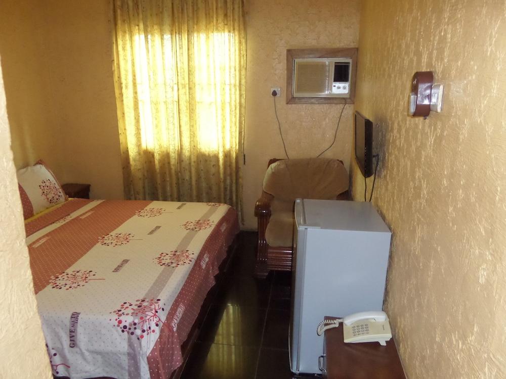 Abi-K Suites and Inn