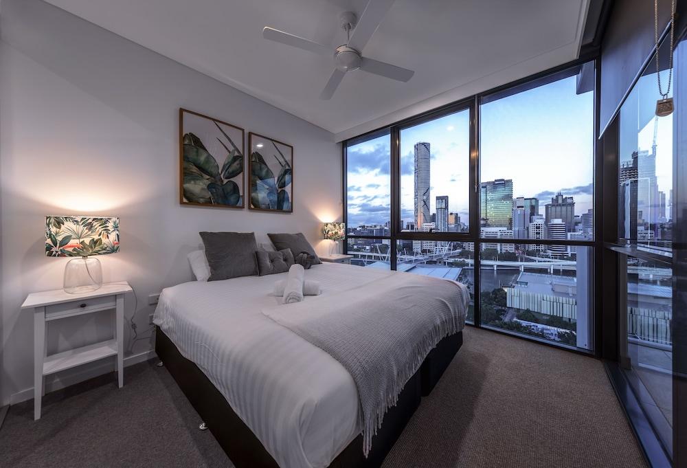 Airhome Southbank Riverside Tower