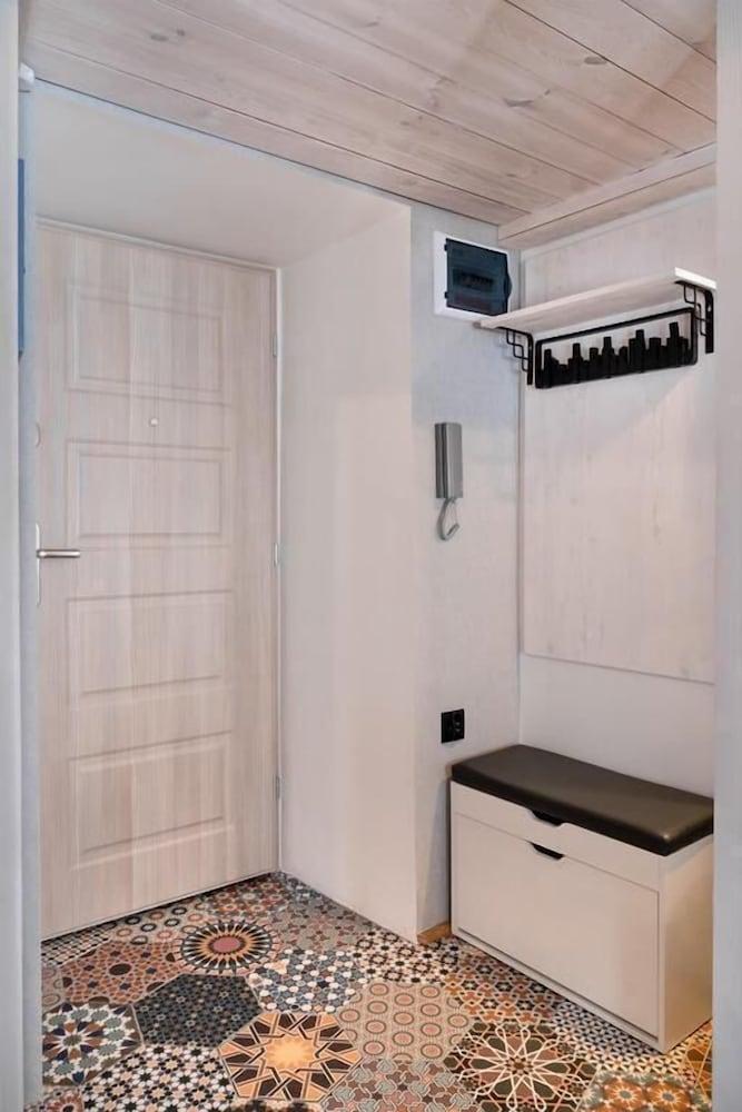 Chmielna z Antresola