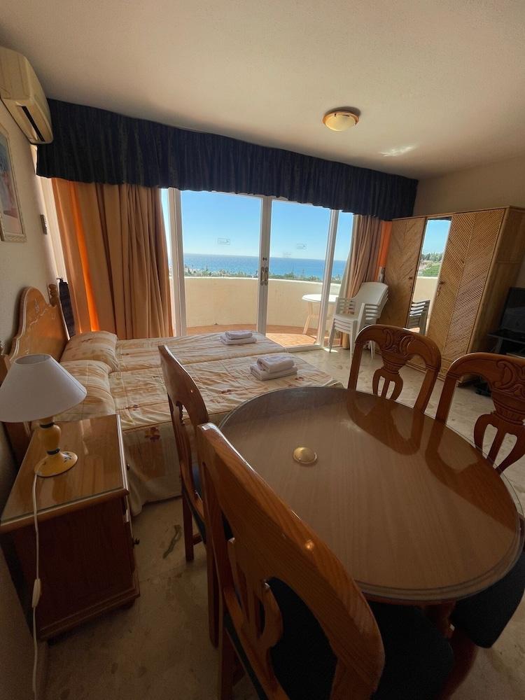 Apartamentos Coronado