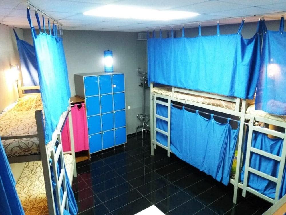 Day & Night - Hostel