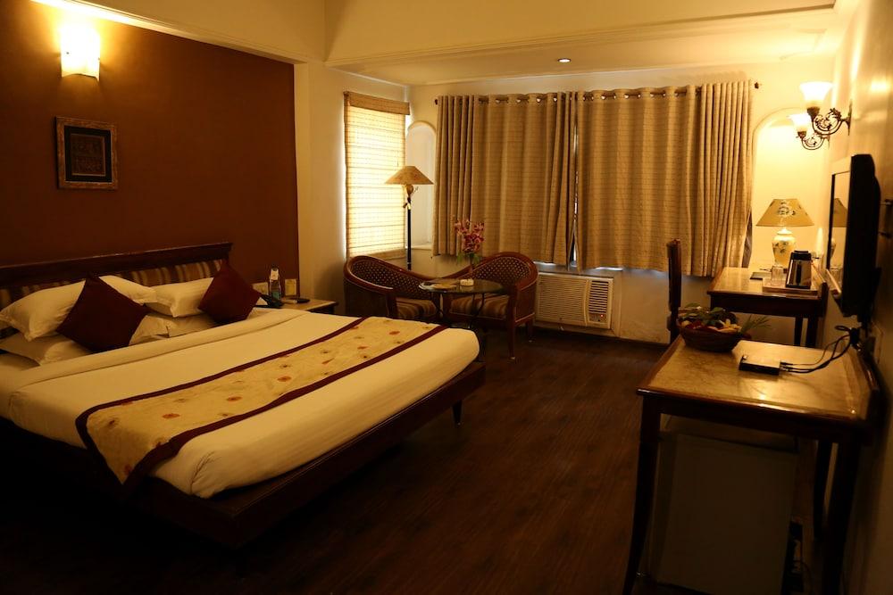 Hotel ANS International