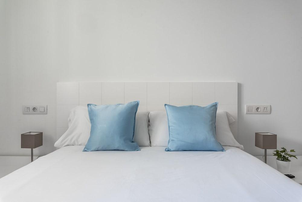 Alek Altea17 by Vero