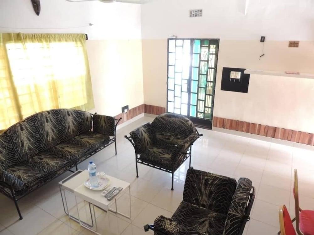 Feel Well Guest House