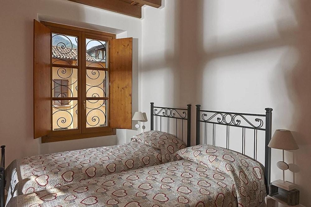 JOIVY Charming Apt Centre of Como