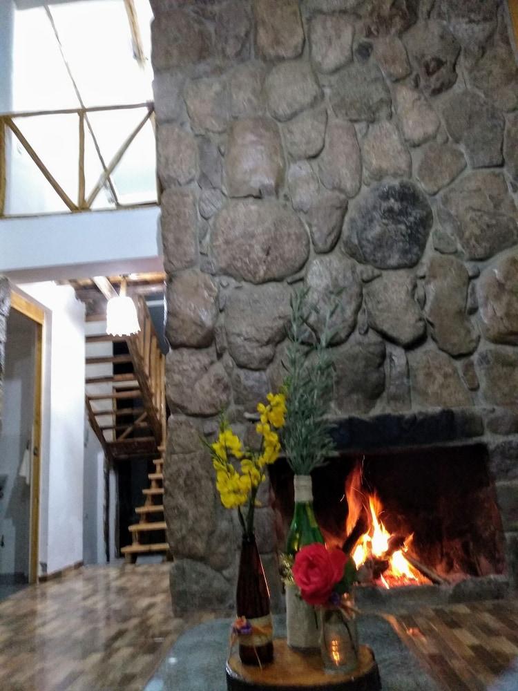 Casa de Campo Inkarumis-House