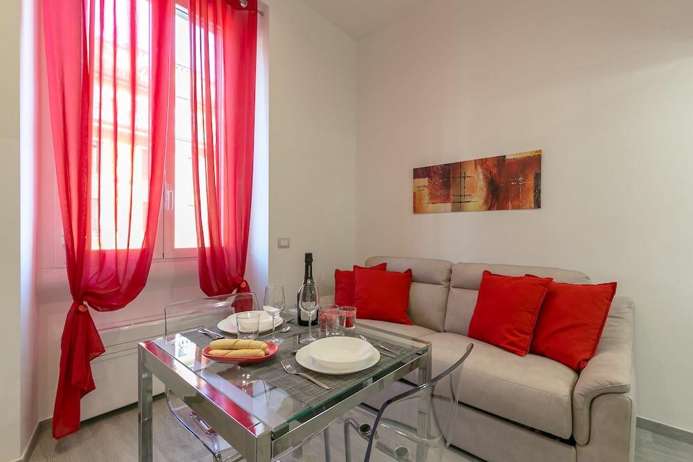 notaMi - NotaMi Red Studio