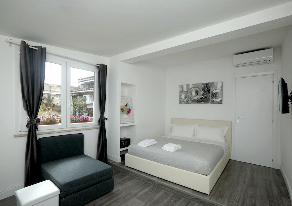 Candia Green House 50