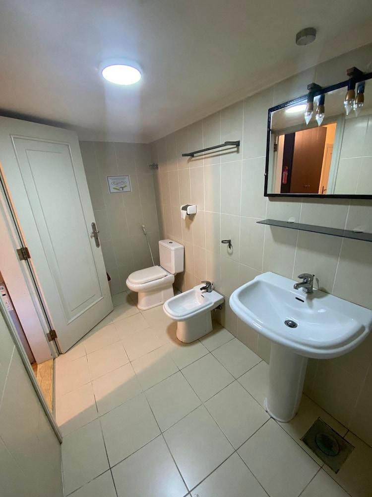 Garden Master Bedrooms Residence