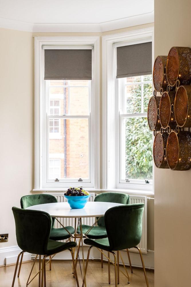 Molyneux Street Apartments