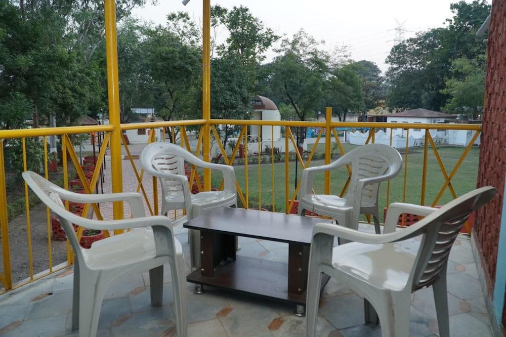 Neel kanth Motels & Hotel