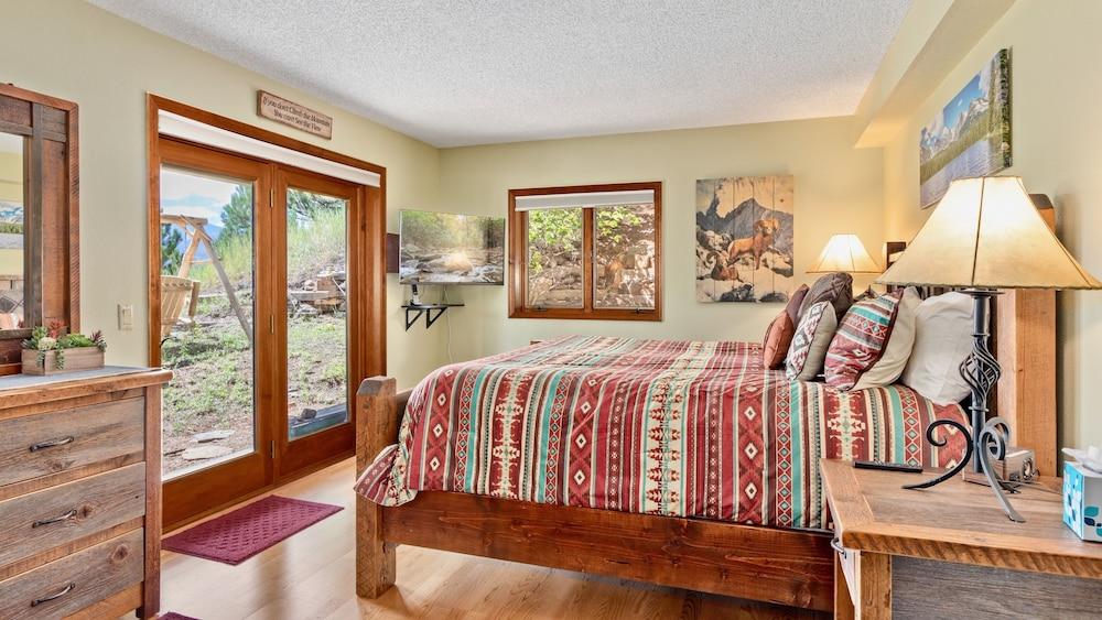 Divine Luxury Vacation At Windcliff 3 Bedroom Home by RedAwning