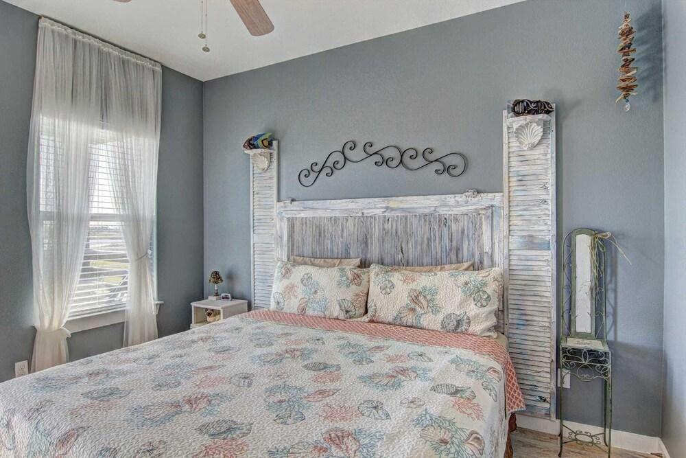 A Heron Paradise - 4 Br Home