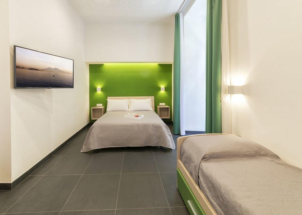 B&B Neapolitan Breakfast