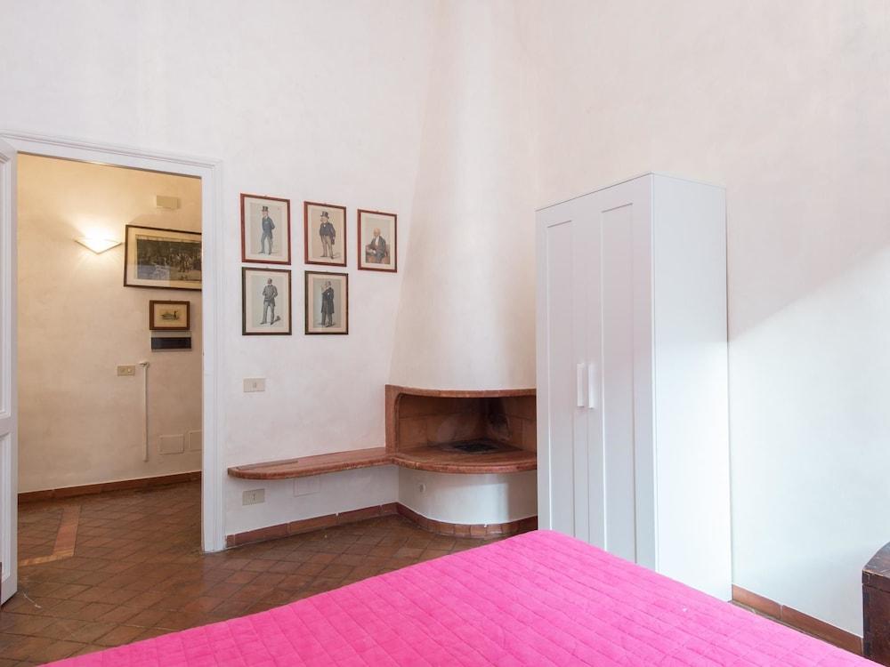 RSH Trastevere Large Comfortable Panoramic Apartment