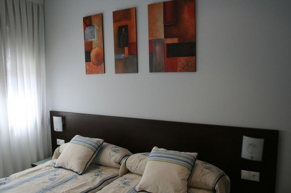 Apartamentos Metro Pasarela