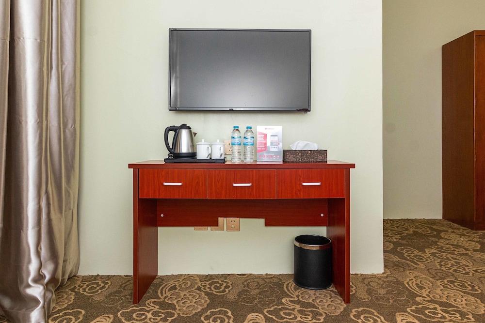 RedDoorz Premium @ Mabolo Cebu 2