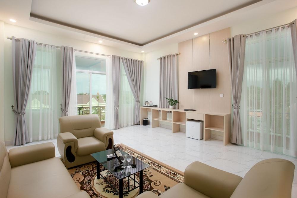 Sangkahak Mith Hotel