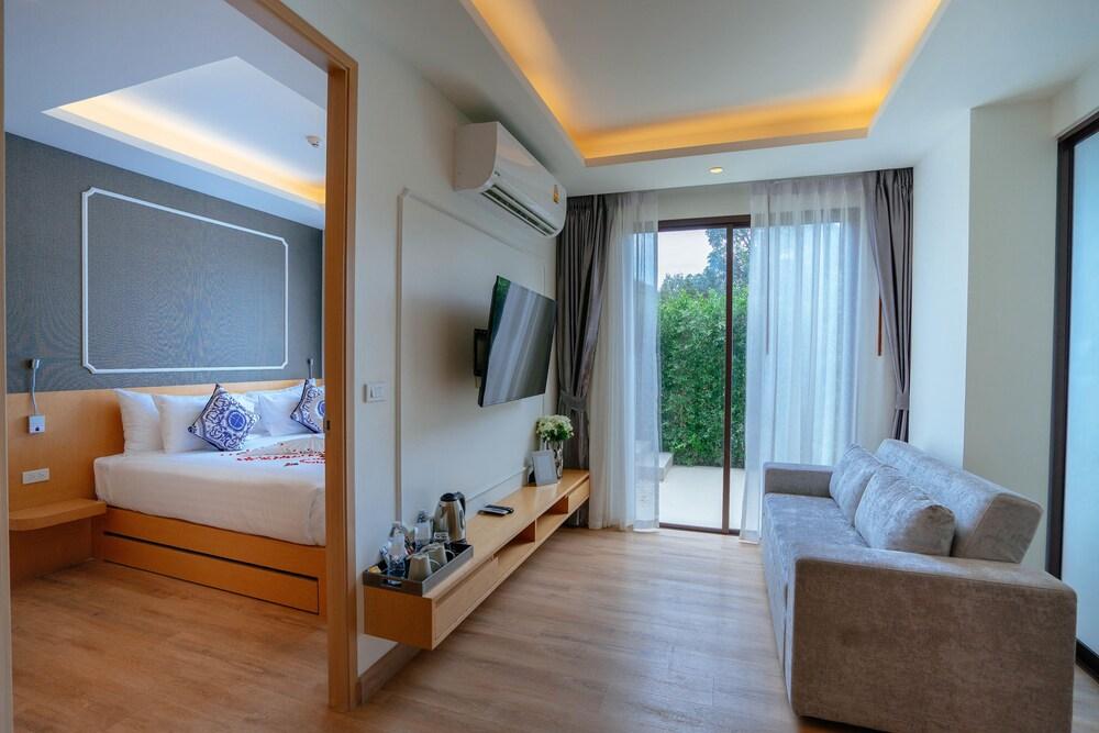 The Aristo Beach Resort Surin