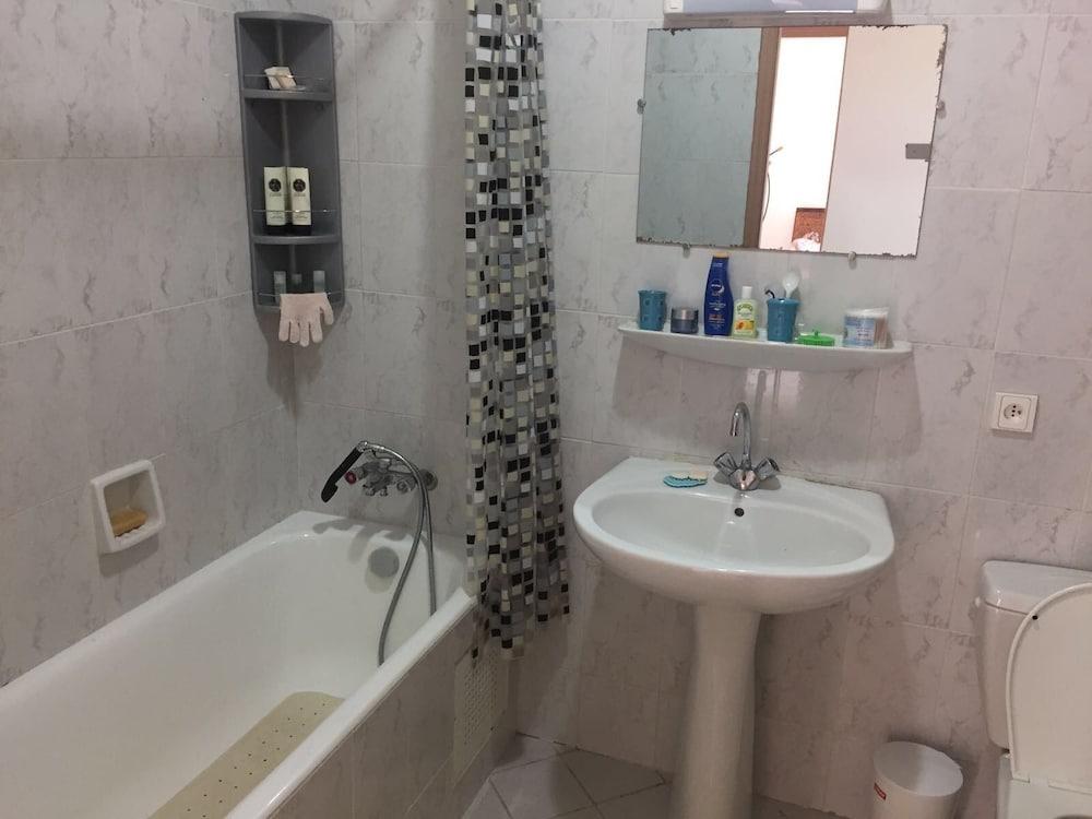 Arena Martil Balcony Apartment