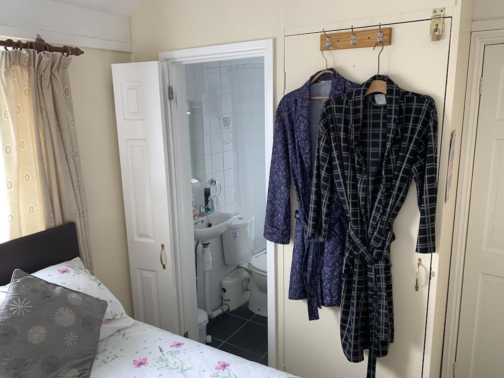 Rosevale Bed & Breakfast