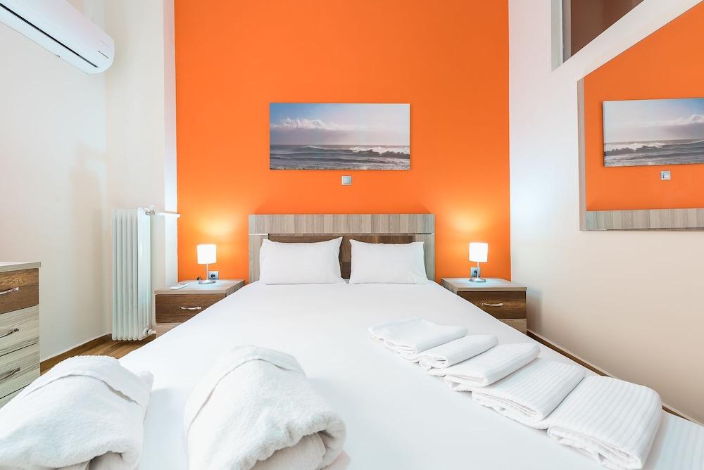 Stylish Home in Koukaki  by Cloudkeys