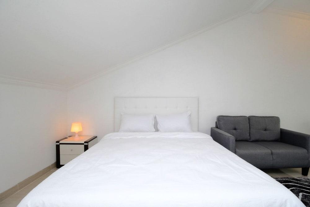 Sky Residence Syariah Petukangan 1