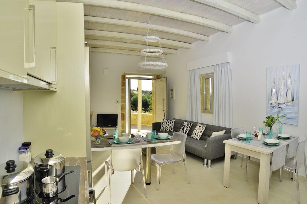 Koukis House With Sea View