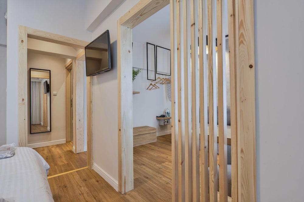 A.P. Acropolis View Apartments