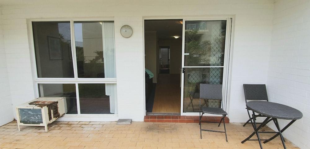 West Beach Lagoon 202 - Quiet & Ground Floor