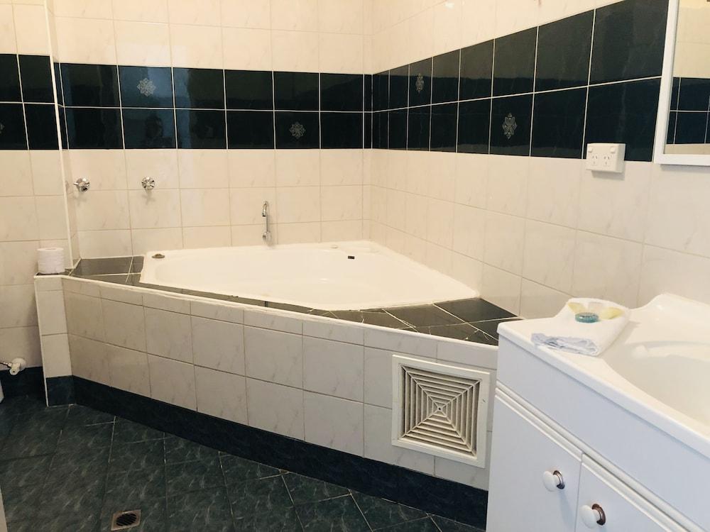 West Beach Lagoon 219, Sleeps 3