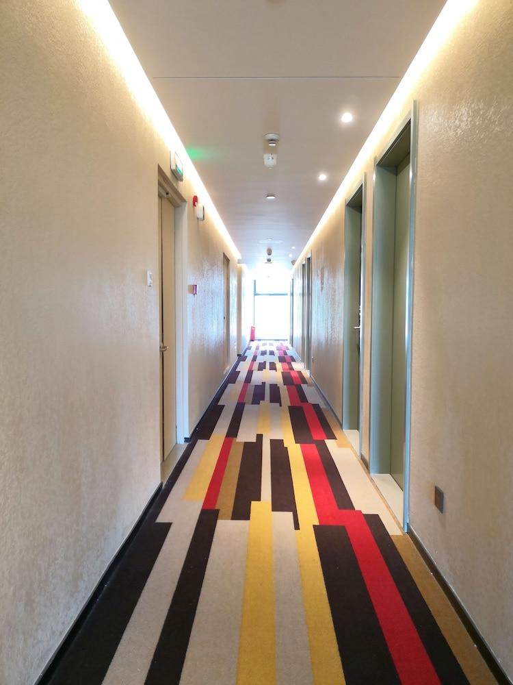 Ibis Hangzhou Future Sci-tech City Hotel