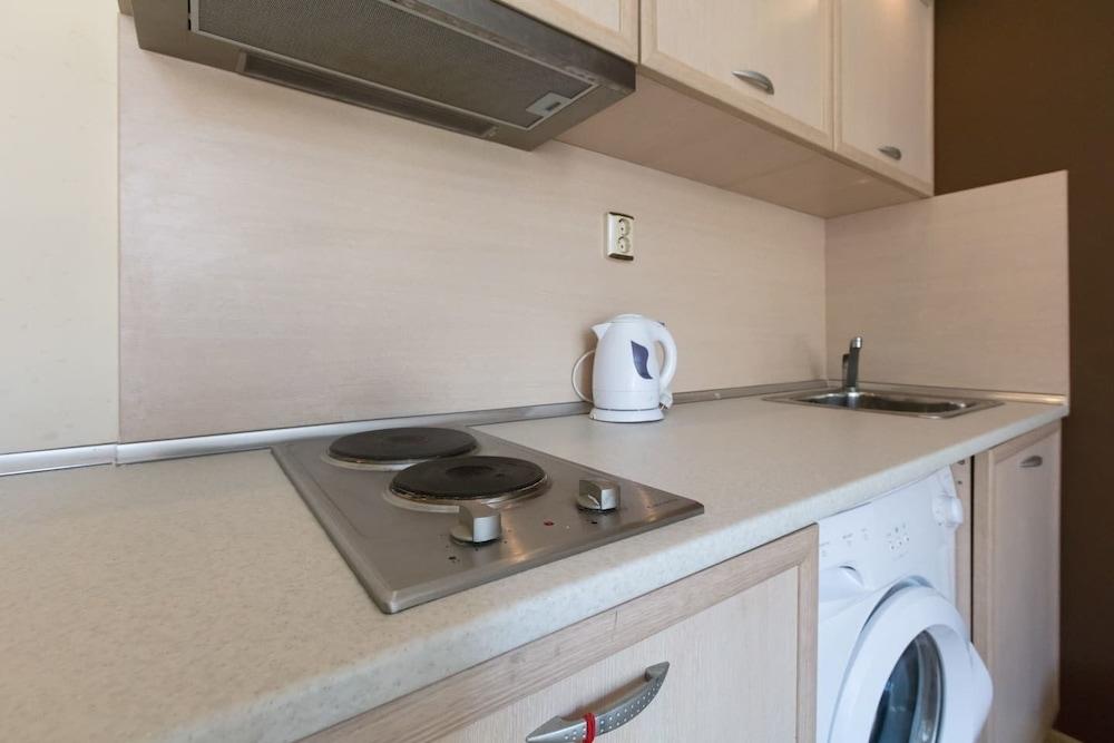 Nice Studio with Kitchenette in Avalon Complex