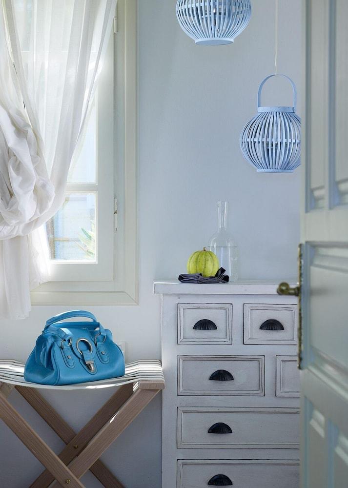 Paradisso Beach Villas