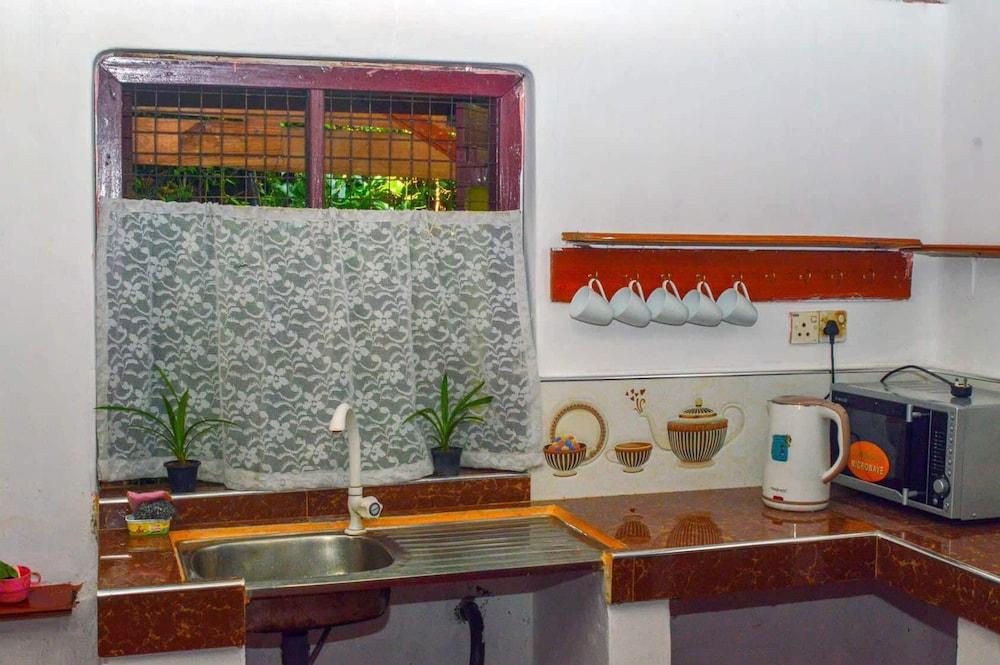 Sommersheild Cottage