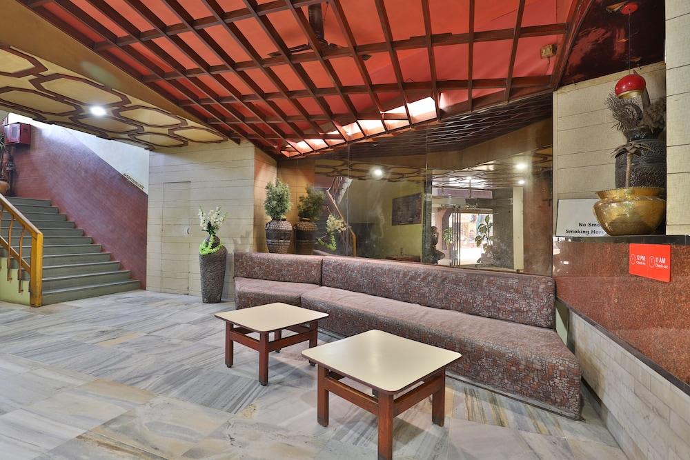 OYO 24534 Hotel President