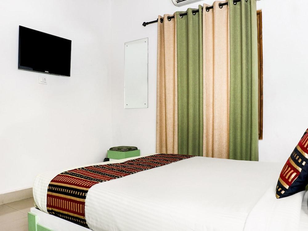 OYO 26927 Spice Valley