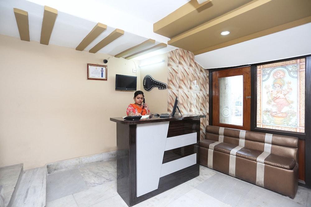 OYO 24907 Hotel California