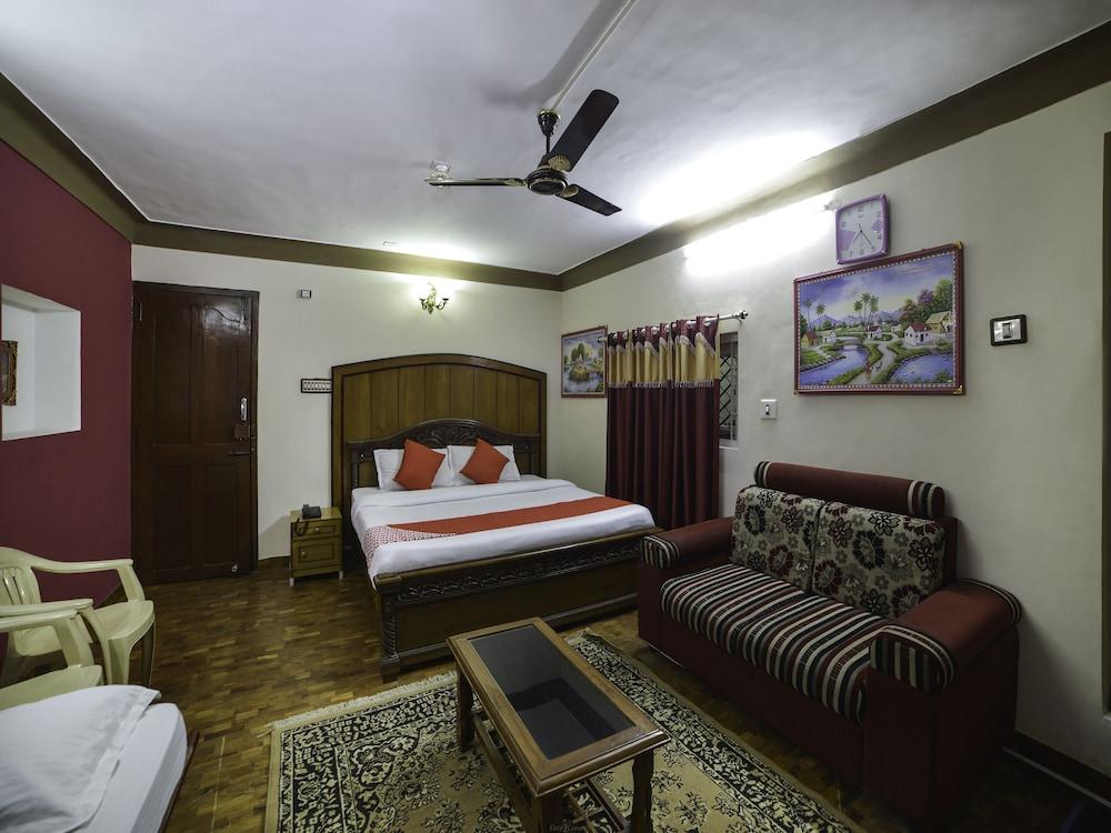 OYO 28641 Vijaya Deepa Guest House