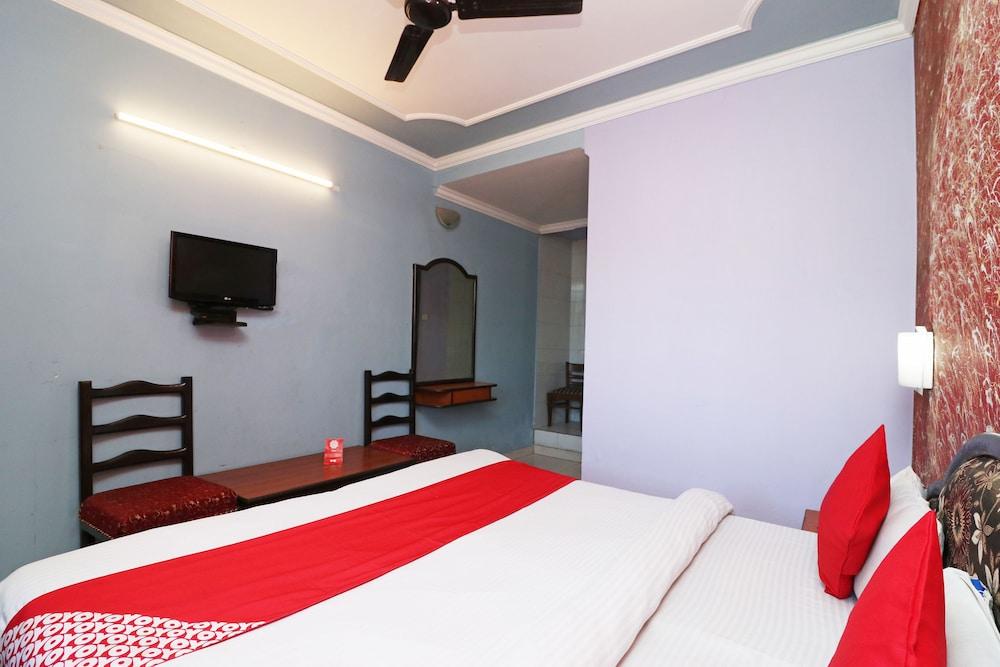 OYO 24124 Hotel Camel View
