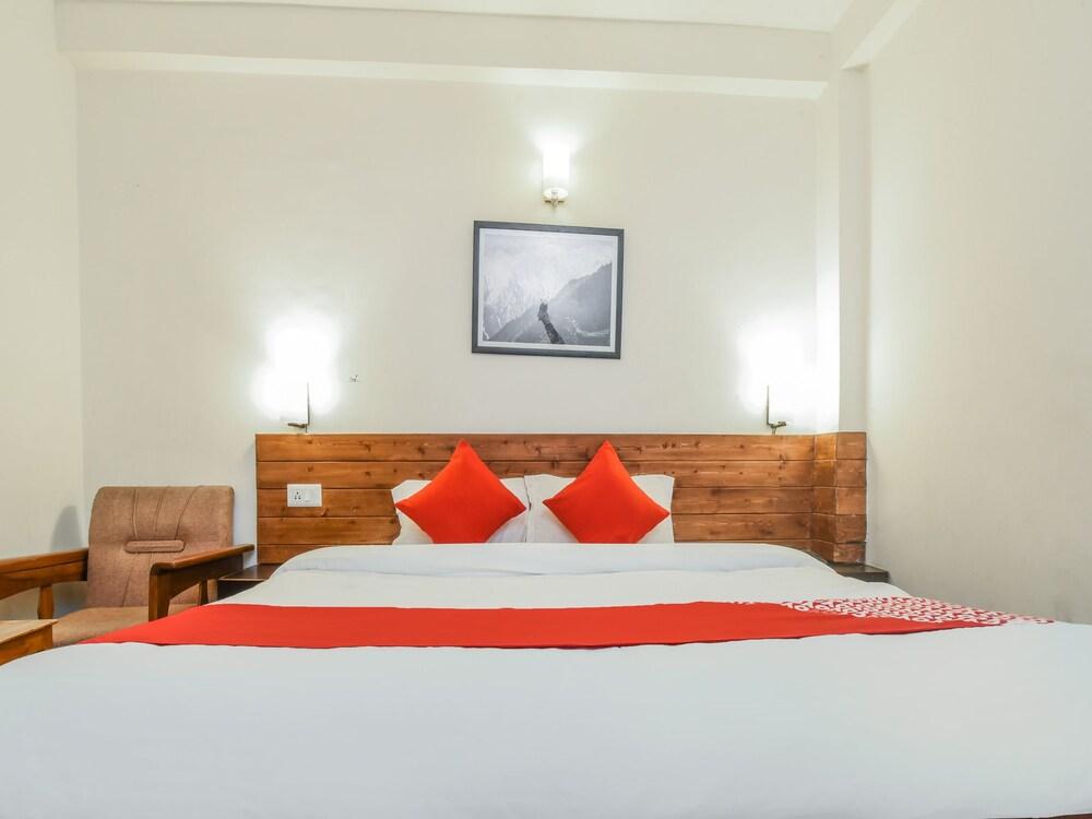 OYO 13410 Hotel Sunflower