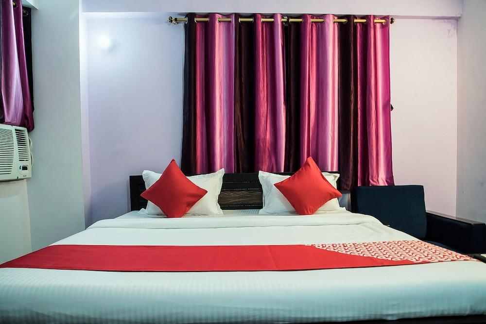 OYO 16360 Green Homes