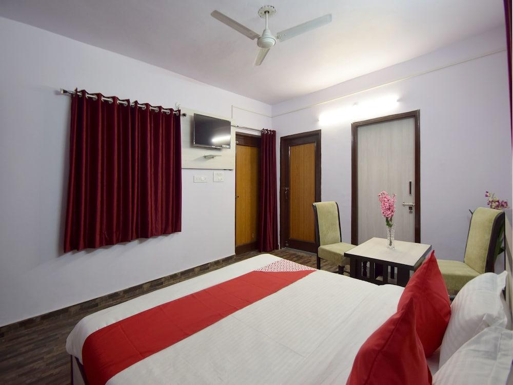 OYO 23553 Padamgarh Residency