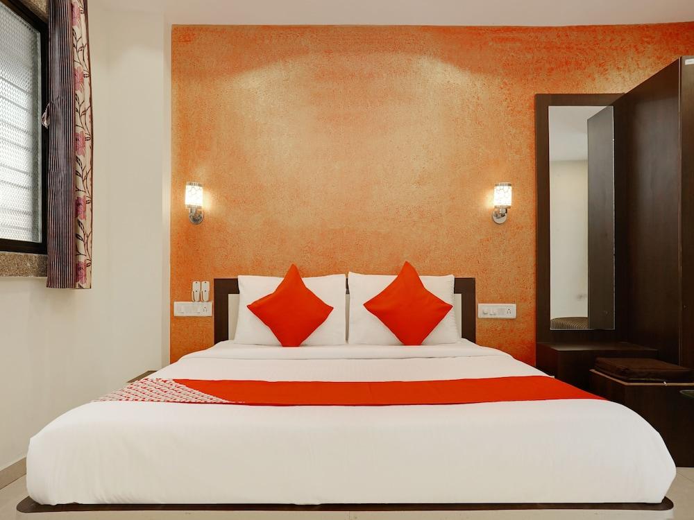 OYO 13902 Orient Bay Inn